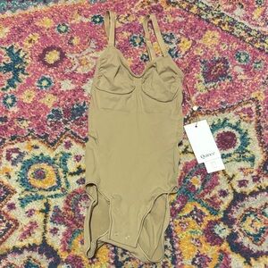 NWT Quince Beige Bodysuit with Straps